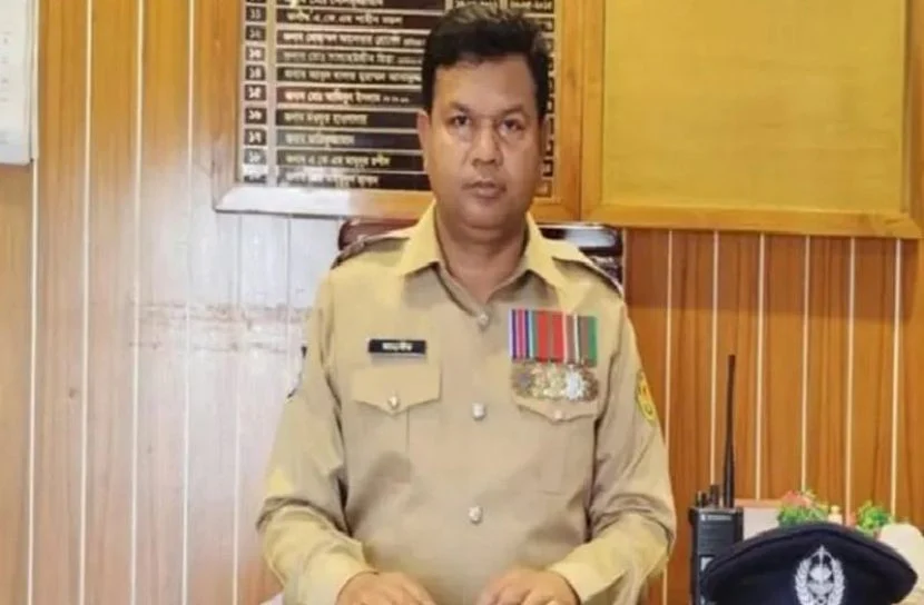 রাড্ডা এমসিএইচে ভাঙচুর ও লুটের ঘটনায় শাহআলী থানার ওসি প্রত্যাহার